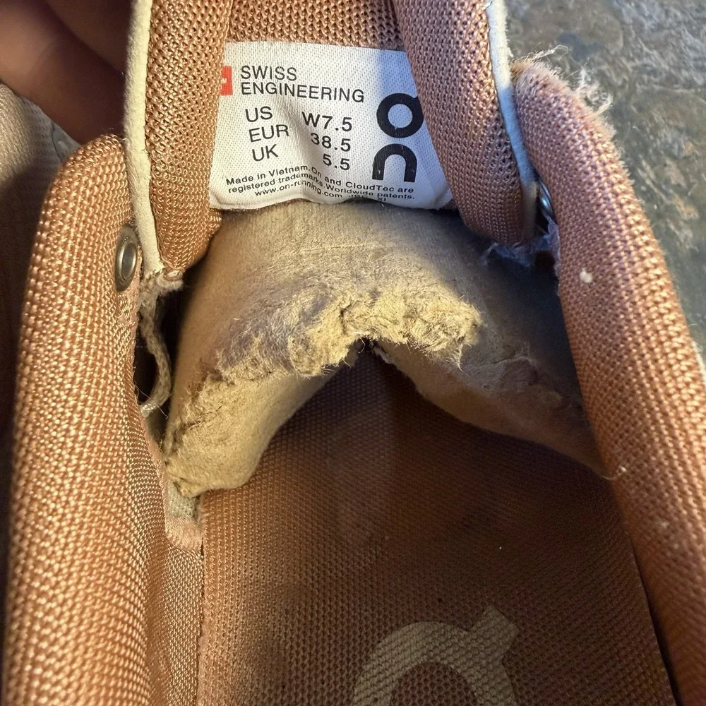 ON CLOUD 5 WOMEN'S RUNNING SHOES ROSE/ SHELL SIZE 7.5